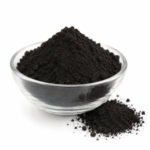 پودر هیومیک اسید یک ماده آلی ارزشمند برای بهبود کیفیت خاک و تقویت رشد گیاهان است. این محصول با افزایش فعالیت زیستی خاک، به توسعه بهتر ریشه‌ها و جذب مؤثرتر عناصر غذایی کمک می‌کند. استفاده از پودر هیومیک اسید می‌تواند ظرفیت نگهداری آب در خاک را افزایش داده و شرایط مناسب‌تری برای رشد ریشه فراهم کند. این ماده همچنین در بهبود ساختار خاک و افزایش بهره‌وری کودهای مصرفی نقش دارد. پودر هیومیک اسید برای محصولات زراعی، باغی، گلخانه‌ای و گیاهان مختلف کاربرد دارد. مصرف اصولی آن در کنار برنامه تغذیه مناسب می‌تواند به رشد سالم‌تر گیاه، افزایش کیفیت محصول و حفظ حاصلخیزی خاک کمک کند.